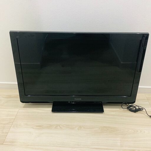 32V型　地上・ＢＳ・１１０度ＣＳデジタルハイビジョン液晶テレビ