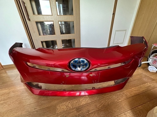 プリウス50 前期 フロントバンパー　レッド