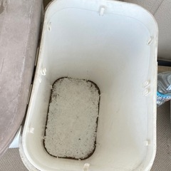 ゴミ箱の画像