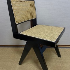 ピエールジャンヌレ　ブラック　ダイニングチェア　リプロダクト品の画像