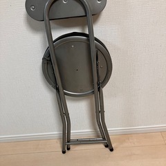 折りたたみイスの画像