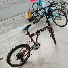 RENAULT☆折りたたみ自転車☆20インチ・ワインレッド・コンパクト・収納【浜村鹿野温泉ICから3分 買取本舗 宮本リサイクル 営業時間9～19時 定休日水曜のみ←連絡できませんm(_ _)m】の画像