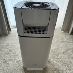 【受け渡し決まりました】除湿・衣類乾燥機【ほぼ新品】