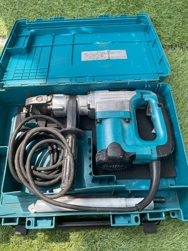 マキタ　電動ハンマー　　HM0830