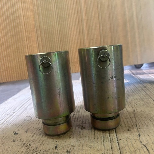 ①車整備 リフトアタッチメント/バンザイ/ガード付き/車両/工場/リフト用フレーム/柱リフト/カーメンテナンス/足ゲタ延長台