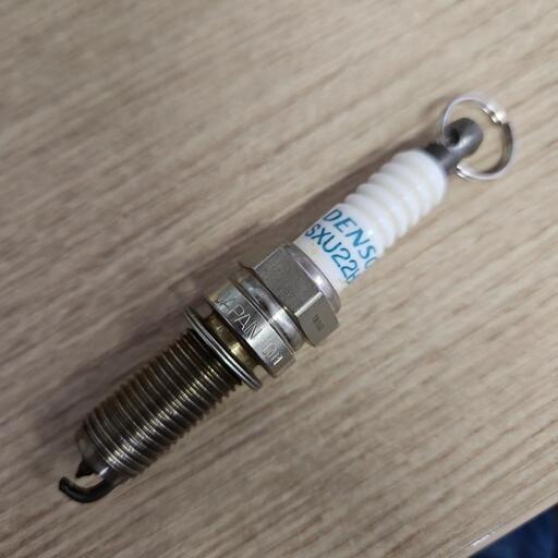 キーホルダー　プラグ　DENSO