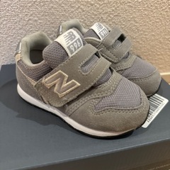 ニューバランス　グレー　12.5　の画像