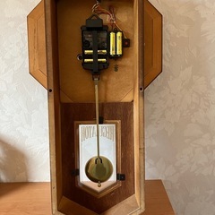 振り子掛け時計の画像