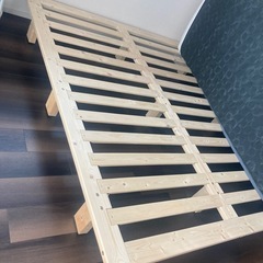 Bed frame(Queen)の画像