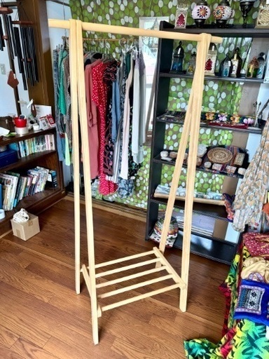 【お取引進行中】ニトリ、木製ハンガーラック