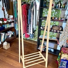 【お取引進行中】ニトリ、木製ハンガーラック