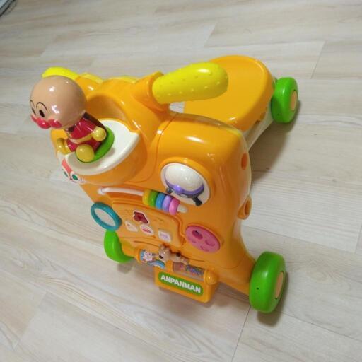 アンパンマン乗り物おもちゃ