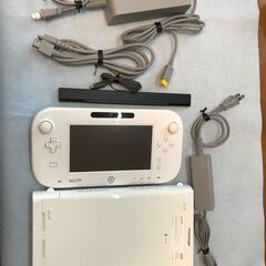 WII U ホリ製ルイージ+ピカチュウ+マリオのコントローラー　ケーブル各種のセットの画像
