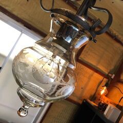 🔥🔥送料無料・設置無料有り🔥🔥イタリー製ガラス 4灯 シャンデリア ダウンライト アイアンフレーム アンティーク調の画像