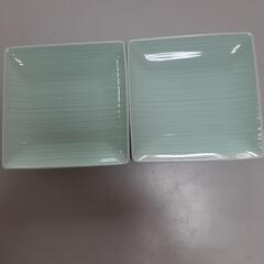 四角いお皿2枚