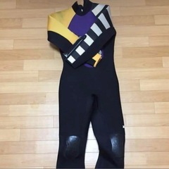 モビーズ　ウエットスーツ