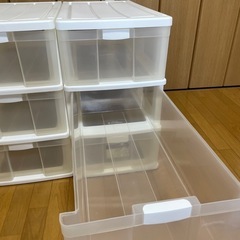 押入れ収納ケースの画像