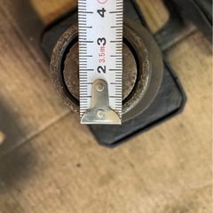 ⑪車整備 リフトアタッチメント/バンザイ/ガード付き/車両/工場/リフト用フレーム/柱リフト/カーメンテナンス/足ゲタ の画像