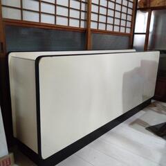 オフィス家具（植物の鉢を置くもの）