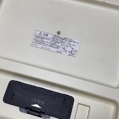 【お取引中です】デジタル ベビー スケール タニタ　体重計の画像