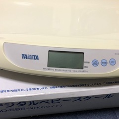 【お取引中です】デジタル ベビー スケール タニタ　体重計の画像