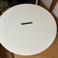 IKEA 丸テーブル
の画像