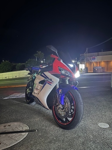 cbr1000rr sc57 説明文よく読んでください