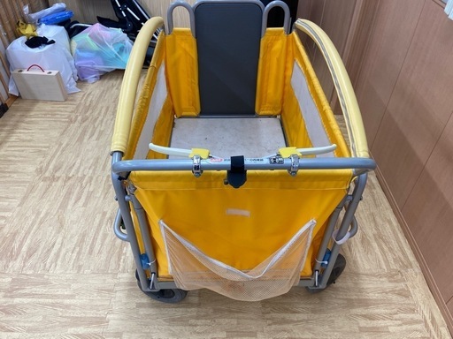 お散歩カー 保育園 業務用 ベビーカー 避難車 ブレーキ 専用シート付き お散歩カート ベビーカート 6〜8人乗り
