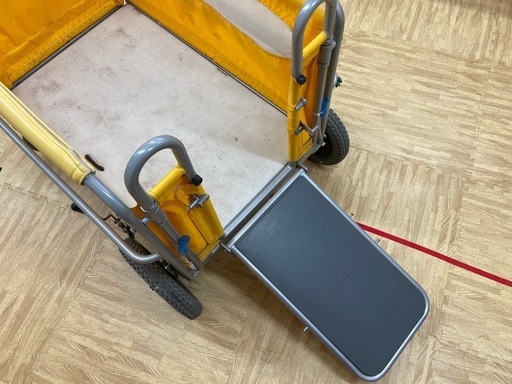 お散歩カー 保育園 業務用 ベビーカー 避難車 ブレーキ 専用シート付き お散歩カート ベビーカート 6〜8人乗り
