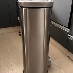 ゴミ箱の画像