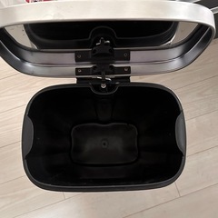 ゴミ箱の画像
