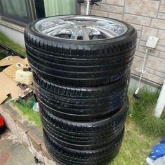 アルミホイール245/35ZR20中古タイヤ付きアルミホイールの画像