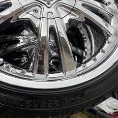 アルミホイール245/35ZR20中古タイヤ付きアルミホイールの画像