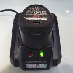DCM 10.8V 充電式インパクトドライバー T-ID108V スターターキット 予備バッテリー×1個付き インパクトドライバー 電動工具 DIY 工具 インパクト 札幌市東区 新道東店の画像