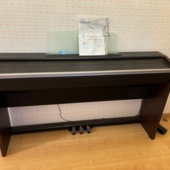 電子ピアノ