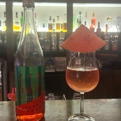 今日新宿近辺で夜8時半くらいから飲める人！