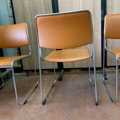 在庫60脚有　福岡発　スタッキングチェア　4脚セット　アイチ　引取り：田川郡香春町の画像