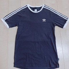 adidas メンズ　Tシャツ Lサイズ