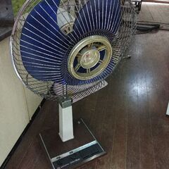 (お話し中)【OmNi ANTIQUEs】古い扇風機です。