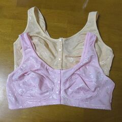 新品未使用　ノンワイヤーフロントホックブラジャー２枚組の画像