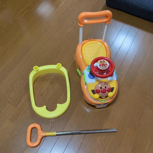 【お取り引き決定】子供用品　アンパンマン よくばりビジーカー ガード 押し棒付き