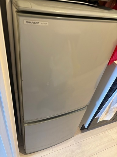 一人暮らし用冷蔵庫(引き取り相手決まりました)
