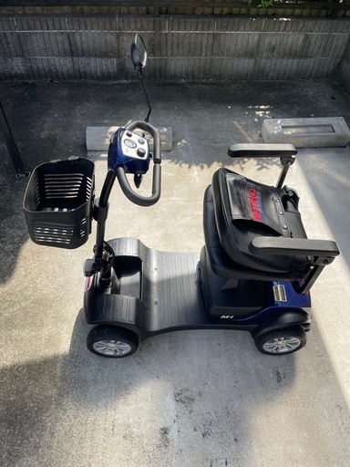 購入者決定済　
ネット決済　METRO MOBILITY シルバーカー　動作良好