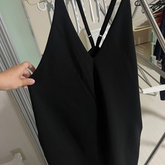 サロペット　黒