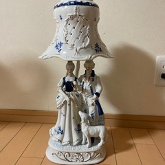 未使用　インテリアランプ　PORCELAIN FIGURINE LAMPの画像