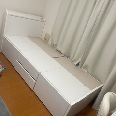 【無料 】シングルベッド(ホワイト)