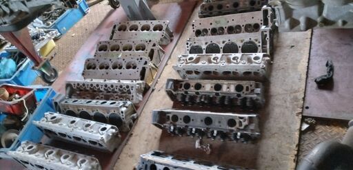 Mベンツ126-107エンジン用シリンダーヘツト販売