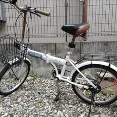 折りたたみ自転車の画像