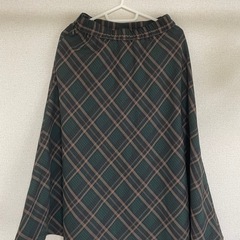 美品 チェックスカート