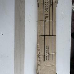 4        
サンゲツ
フロアタイル
30枚の画像